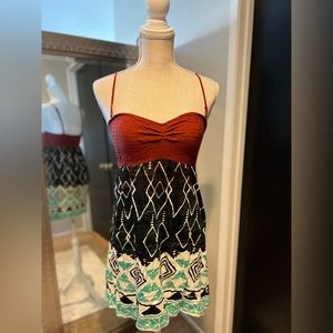 Billabong woman’s sundress, can be strapless. Perfect beach coverup